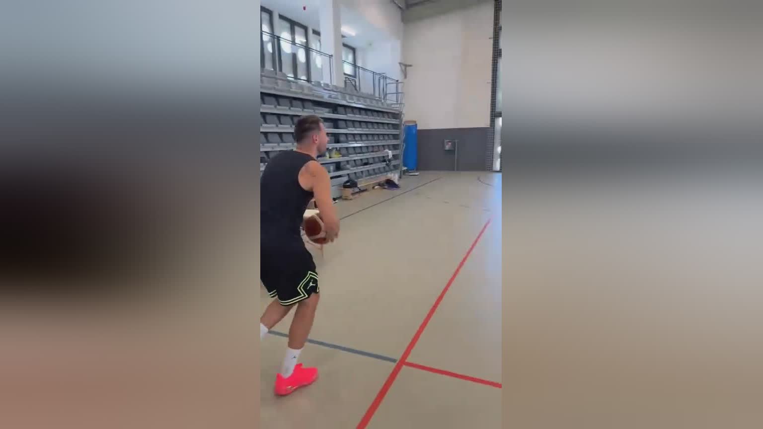 包含东契奇连续三场比赛得分超过夺冠，MAD不断突破！引发球迷热议的词条