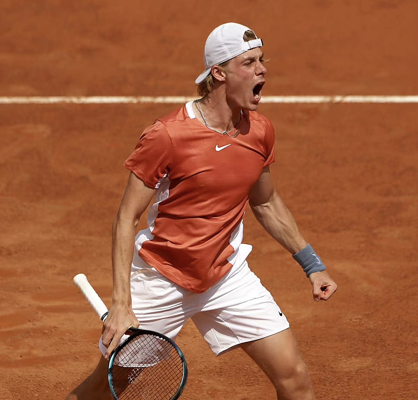 包含纳达尔在阿森纳比赛中高光表现，突破纪录引发热议！的词条