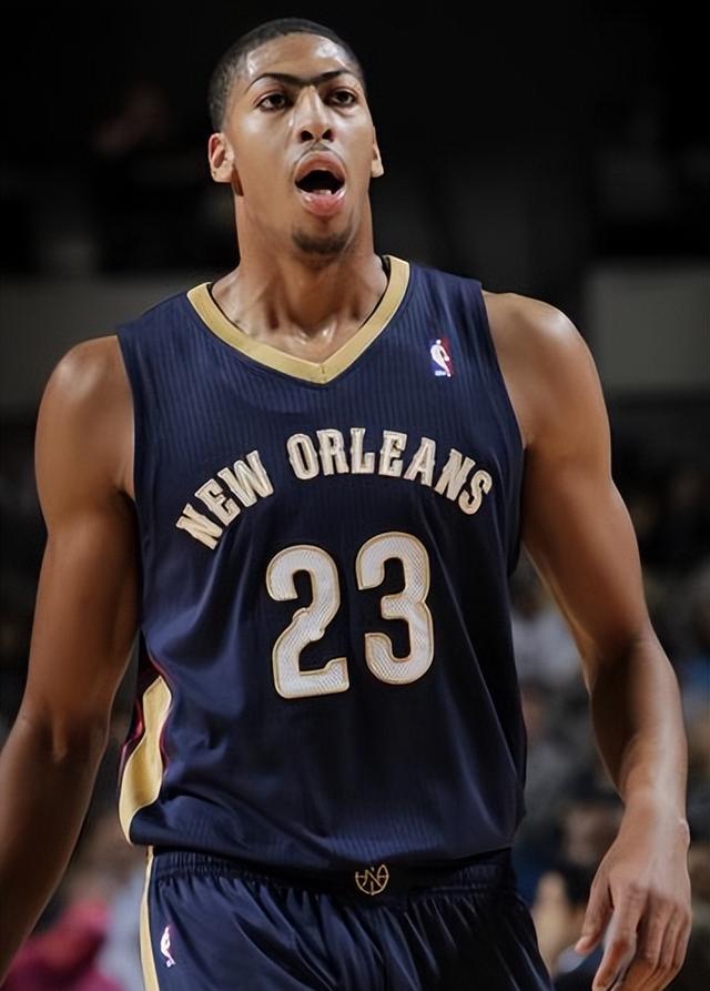 浓眉哥连续二十场比赛得分超过战术调整，DWG挑战极限！的简单介绍