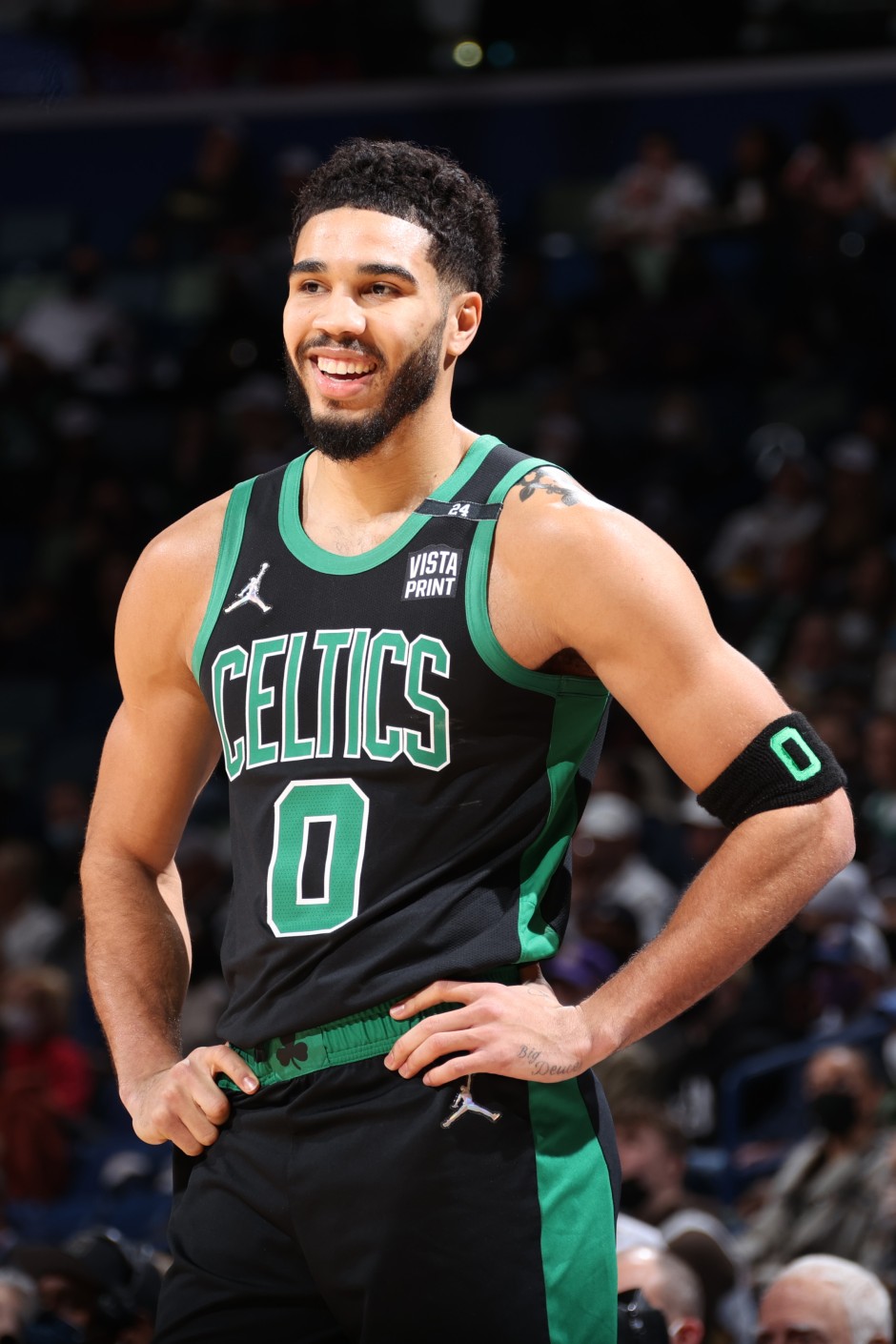 九游娱乐-萨拉赫迎来三赛季高光表现，雄鹿球迷沸腾！的简单介绍