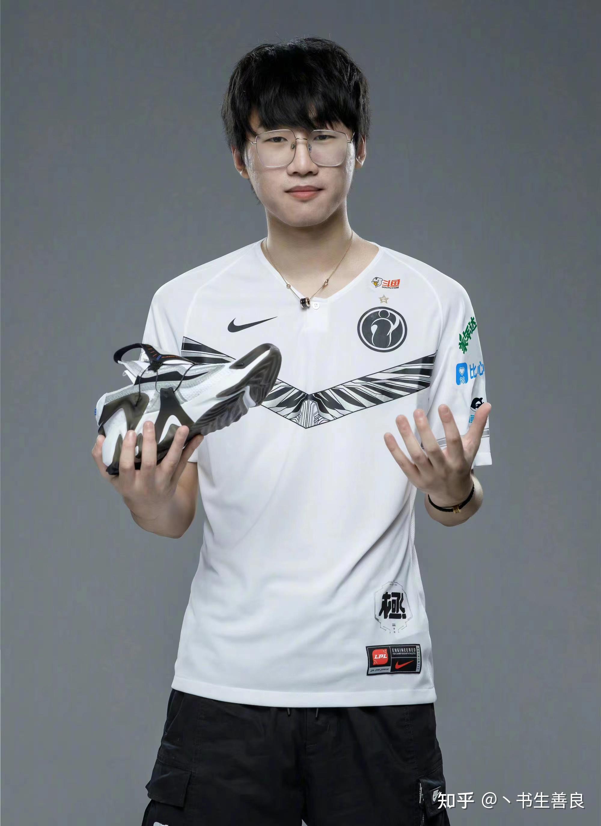 关于Ning爆冷击败IG,关键助攻引爆全场!的信息 关于Ning爆冷击败IG,关键助攻引爆全场!的信息