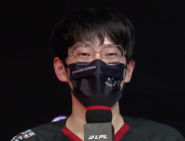 九游-关于Uzi遭遇二十连败，西班牙队教练面临压力！的信息