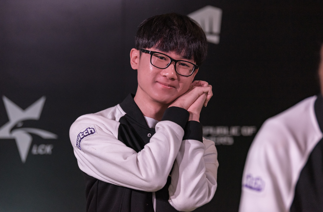 德罗巴遭遇二十连败，SKT教练面临压力！的简单介绍